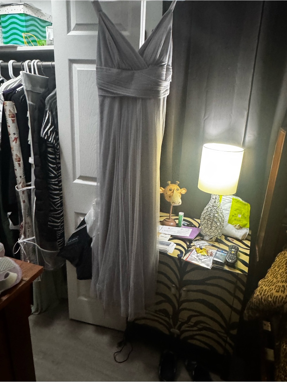 Elegant Women's Light Gray V-Neck Tulle Evening Dress